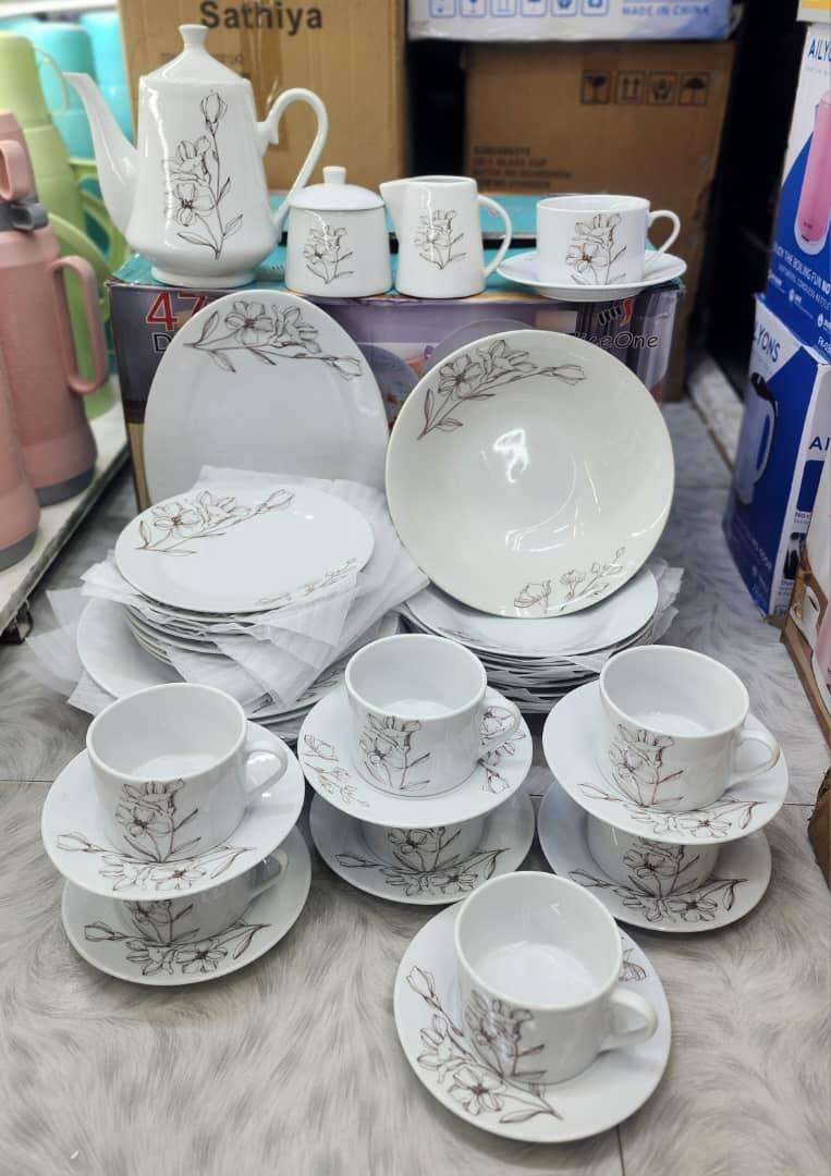 47-piece Sathiya dinner set
