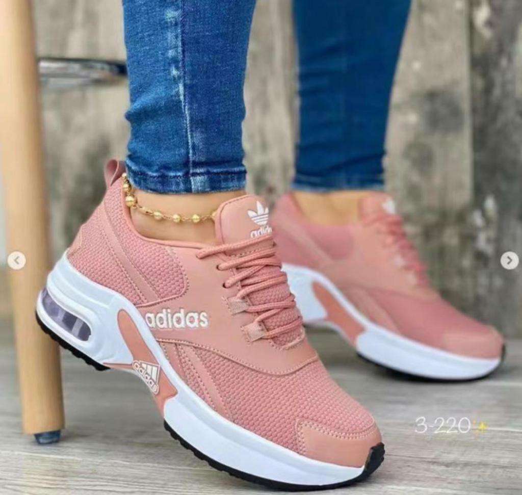Adidas casual female sneakers