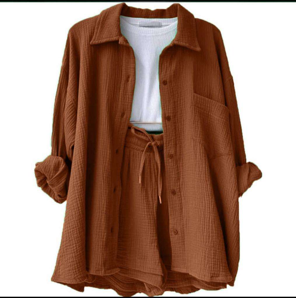 Casual women blouse and short