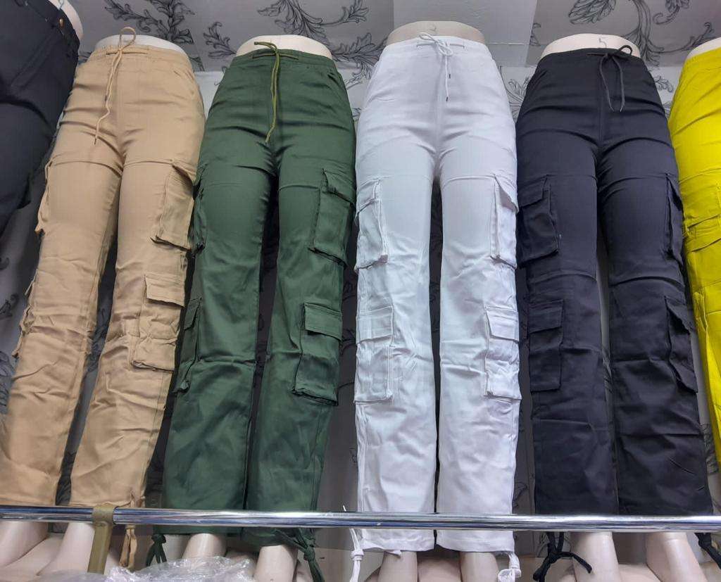 Multi pockets female fashion trouser