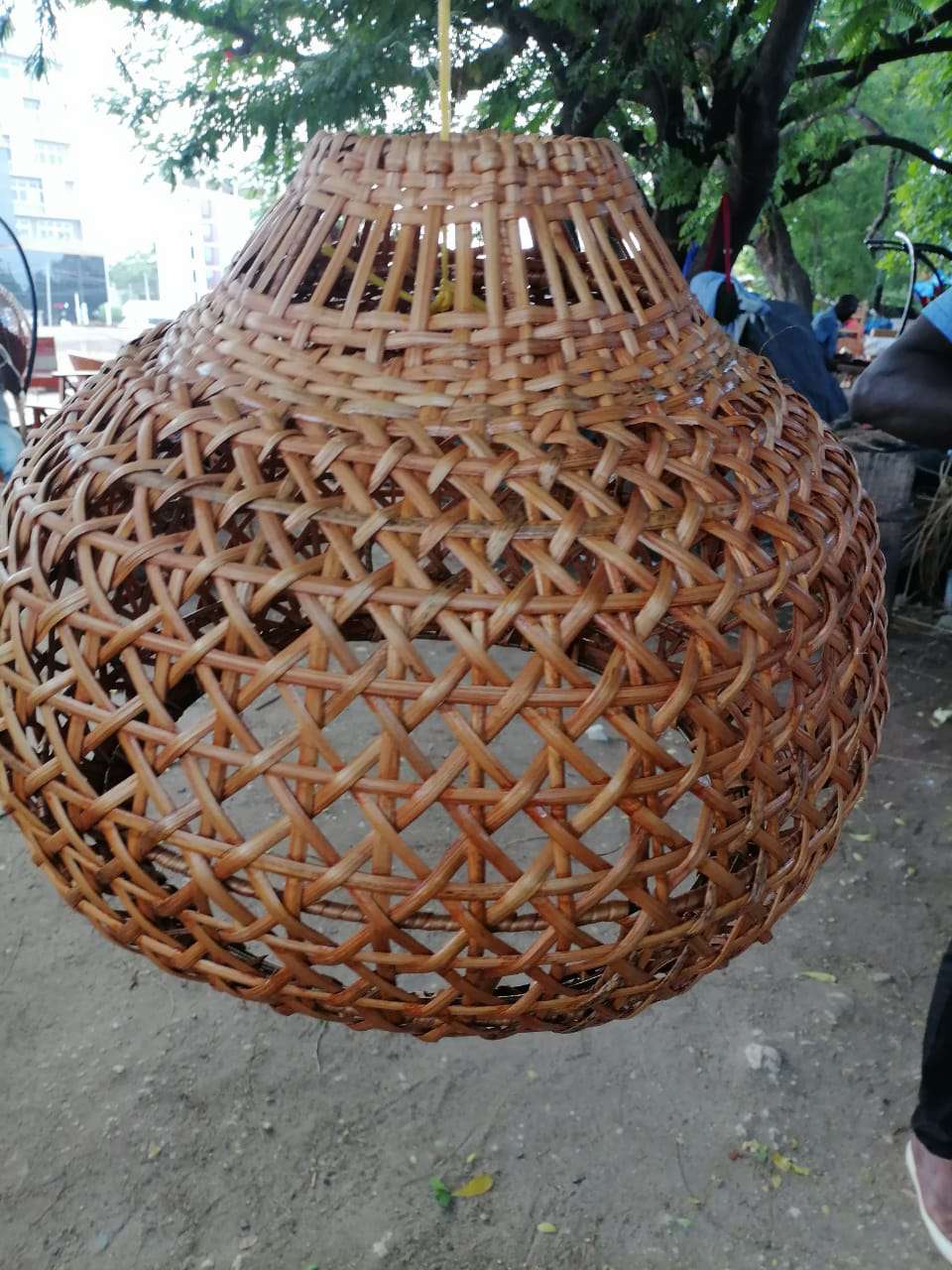 Rattan Batam pendant lamp features a natural, hand-woven design suitable for modern interior styles.