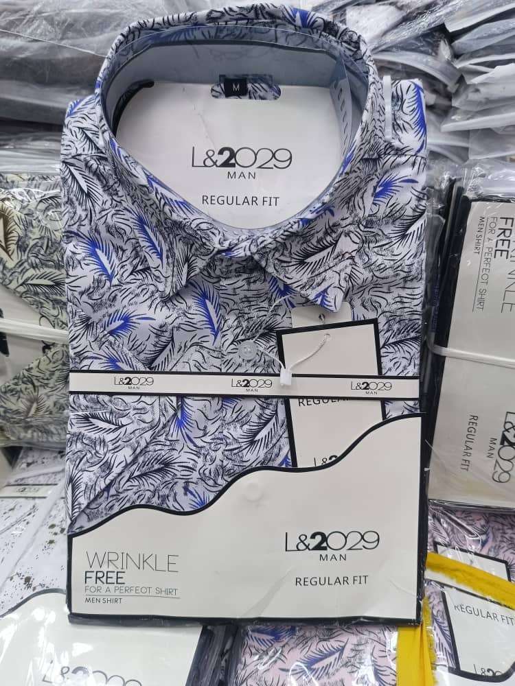 Short Sleeve Wrinkle Free Men's Shirt