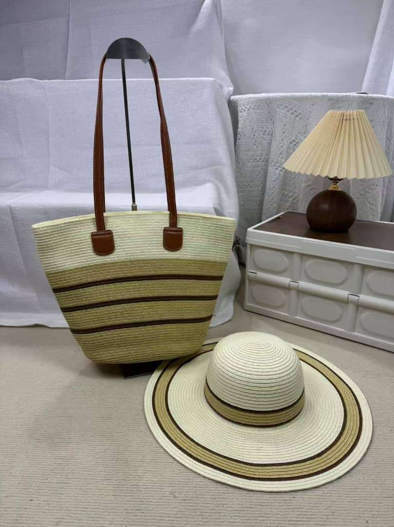 Classic fashion handbag and hat