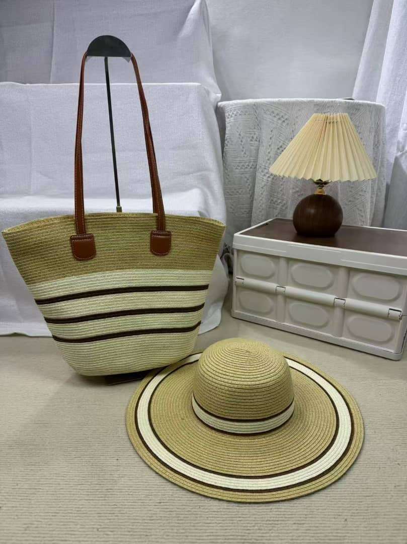 Classic fashion handbag and hat