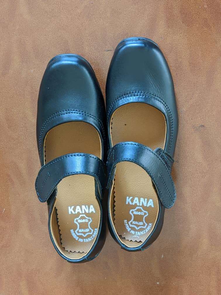 Kanar original leather girls' school shoes