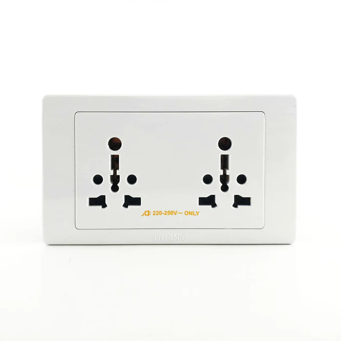 Twin Universal Socket